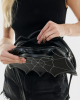 Fledermaus Handtasche mit Spinnennetz Detail 