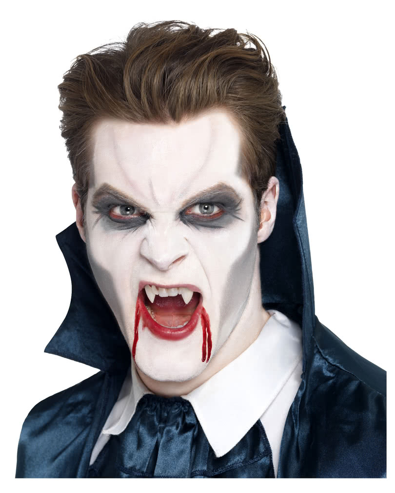 Vampir schminken: So wird das Kind zum Blutsauger